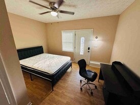 2690 Stilesboro Rd in Kennesaw, GA - Building Photo