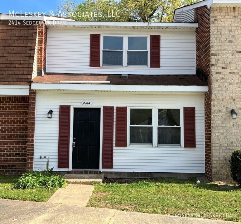 2414 Sedgewick Dr in Virginia Beach, VA - Building Photo