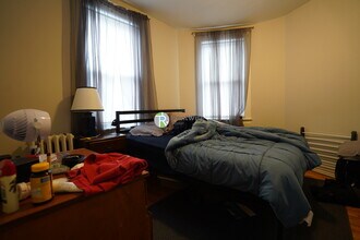 1681 Commonwealth Ave in Boston, MA - Building Photo - Building Photo