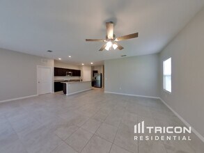 2996 Neverland Dr in New Smyrna Beach, FL - Building Photo - Building Photo