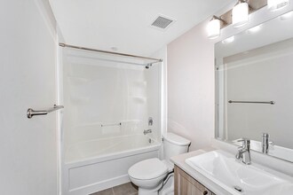 4320 Slocan St in Vancouver, BC - Building Photo - Building Photo