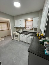 486 W Waterloo Rd in Akron, OH - Building Photo - Building Photo