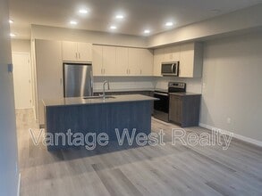 2301-2301 Carrington Rd in West Kelowna, BC - Building Photo - Building Photo
