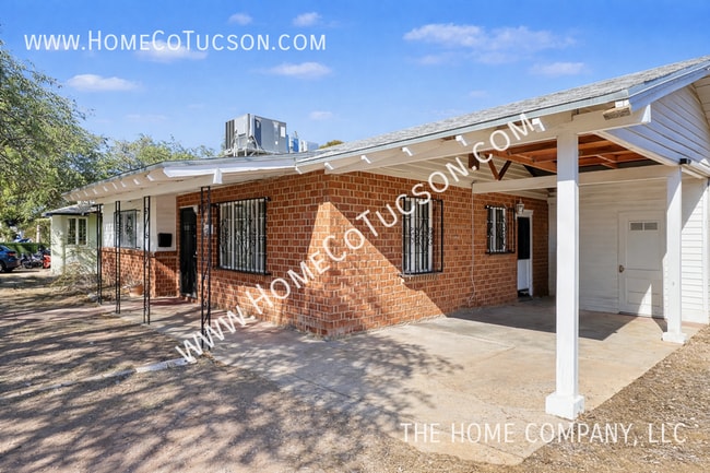 2607 E Beverly Dr in Tucson, AZ - Building Photo - Building Photo