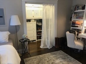 70 Queensberry St, Unit 416 in Boston, MA - Building Photo - Building Photo