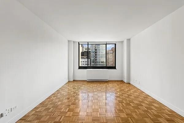 200 Rector Pl in New York, NY - Building Photo