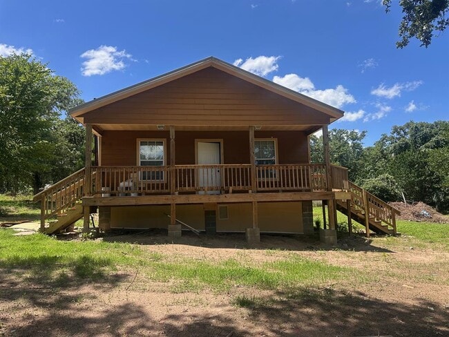 property at 112 Palamino Ct