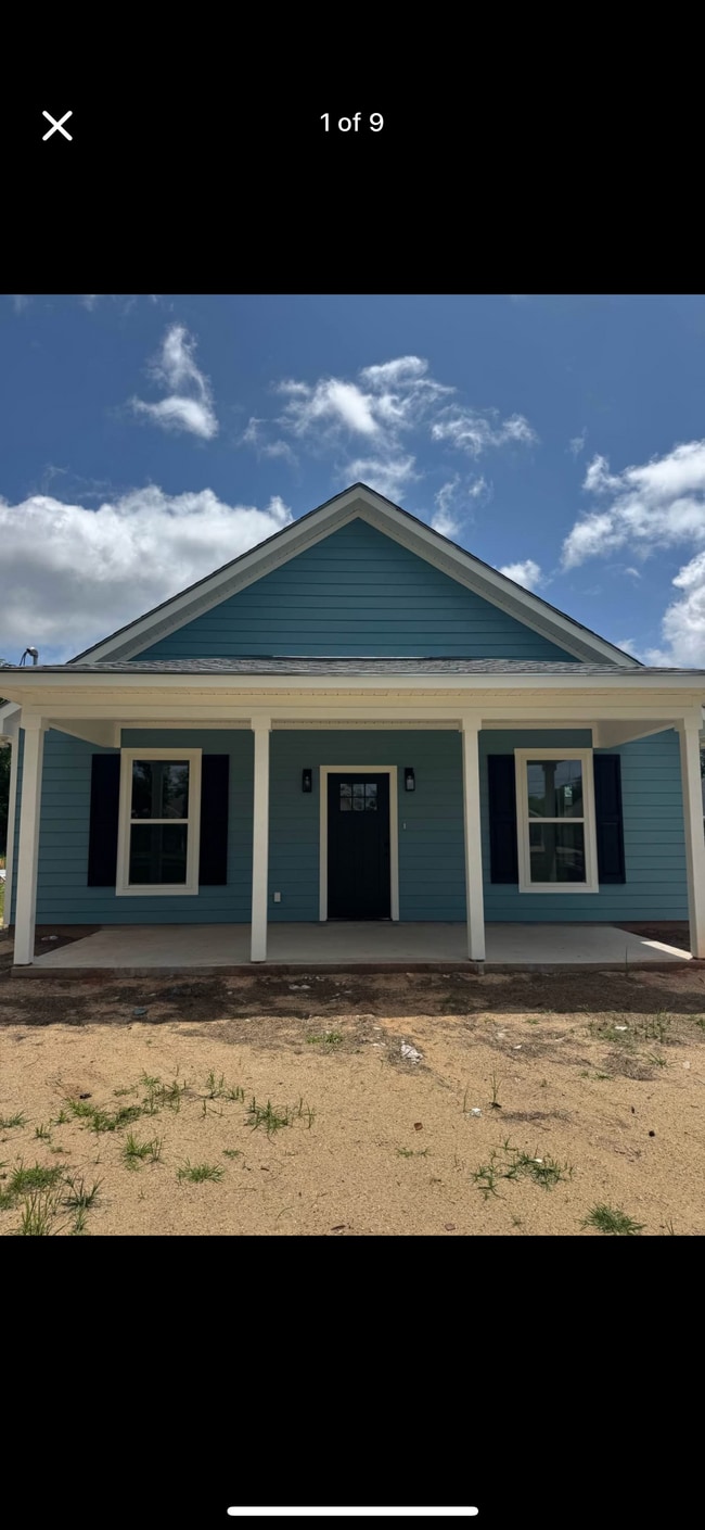 property at 260 N 3rd St