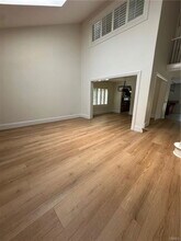 878 Prospect Pl in Costa Mesa, CA - Building Photo - Building Photo