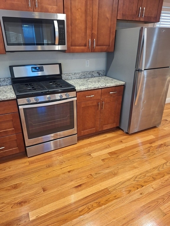 435 Walnut St in Saugus, MA - Foto de edificio - Building Photo