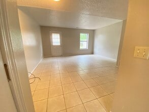 1408 Christy Dr, Unit C in Springdale, AR - Building Photo - Building Photo