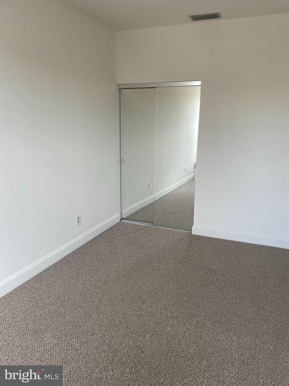 1403 Hull St in Baltimore, MD - Building Photo - Building Photo