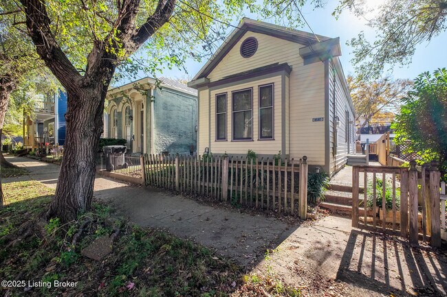 1510 E Breckinridge St in Louisville, KY - Building Photo - Building Photo