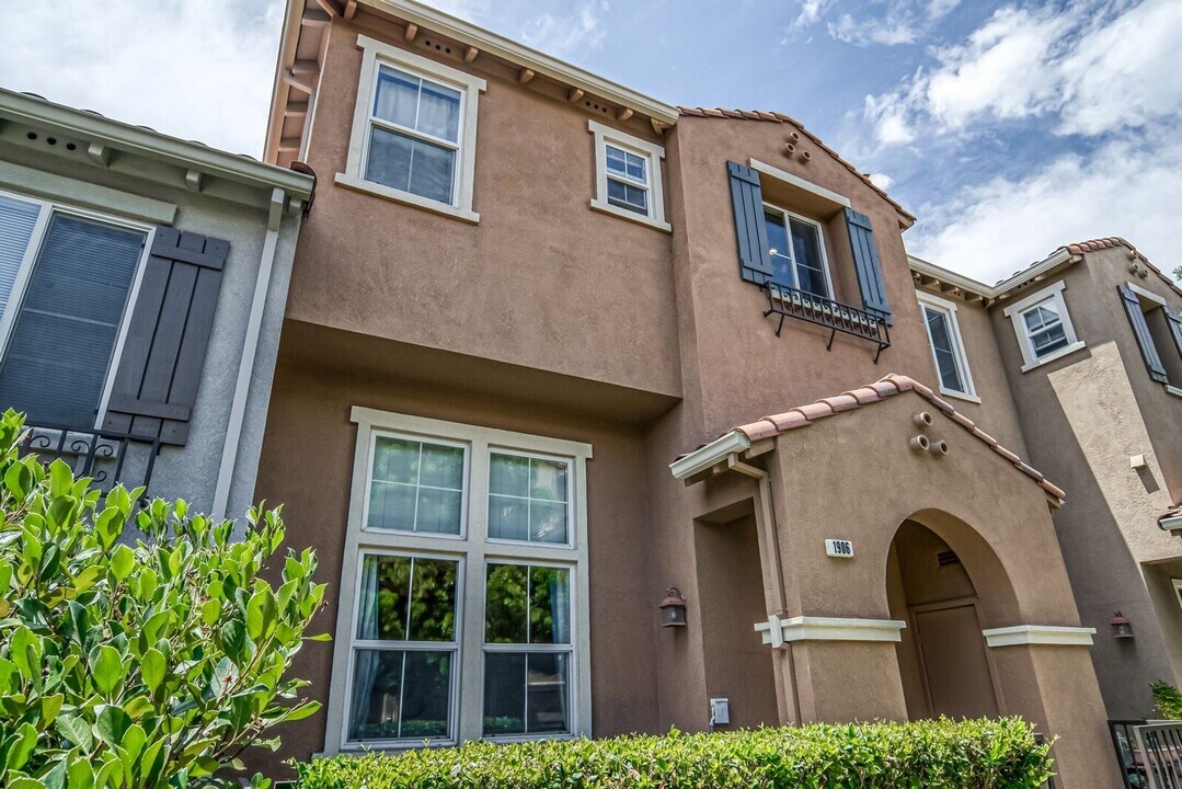 1906 Garzoni Pl in Santa Clara, CA - Building Photo