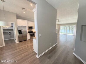 1904 Sunchase Ct in Jacksonville, FL - Building Photo - Building Photo