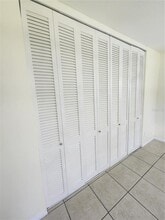 2023 Gold Ave in Sarasota, FL - Building Photo - Building Photo