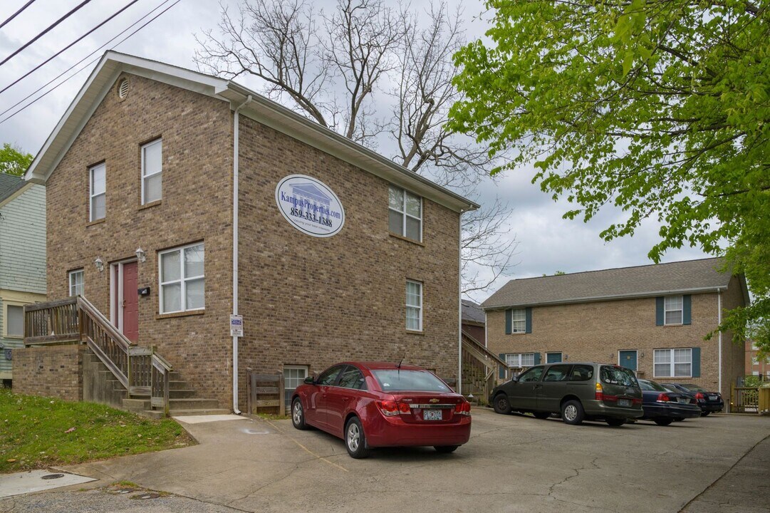 103 Hagerman Ct in Lexington, KY - Building Photo