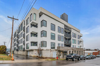 806 Olympic St in Nashville, TN - Building Photo - Building Photo