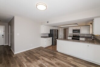 3055 E Garnet Ave in Mesa, AZ - Building Photo - Building Photo