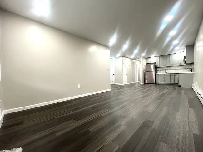 825 Ashford St in Brooklyn, NY - Building Photo - Building Photo