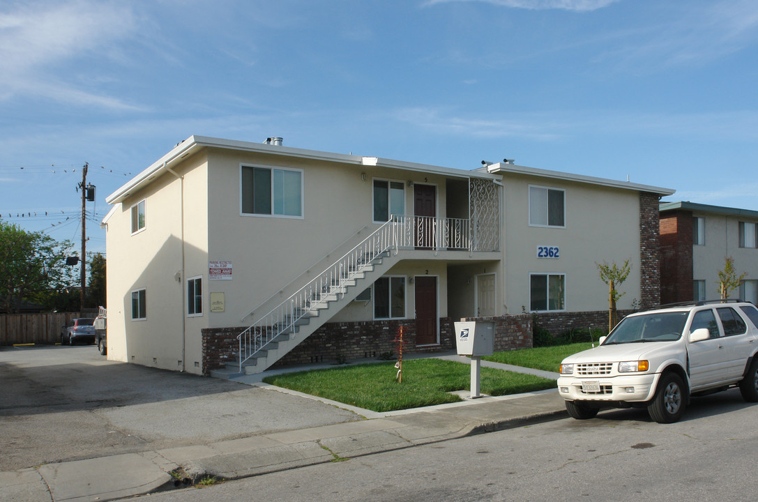 2362 Sutter Ave in Santa Clara, CA - Building Photo