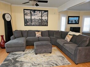 1039 Clay Ave, Unit 1st Floor Apartment in Scranton, PA - Building Photo - Building Photo