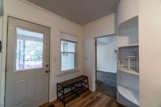 928 Water St in Eau Claire, WI - Building Photo - Building Photo