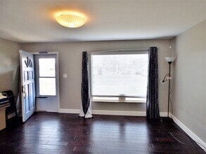 172 E Mountain View Dr in Murray, UT - Building Photo - Building Photo