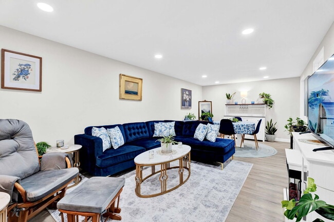 Roanoke Villas Apartments