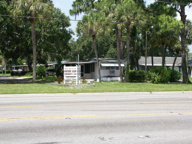 Wayside Glen Mobile Home Park in Bradenton, FL - Building Photo - Building Photo