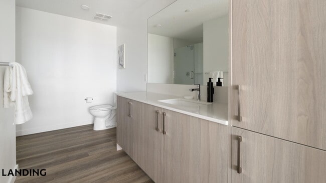 777 NW 2nd Ave, Unit 3200