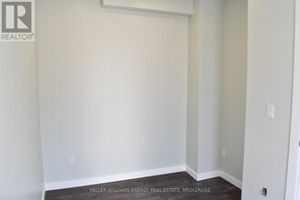484 Albert St in Oshawa, ON - Building Photo - Building Photo
