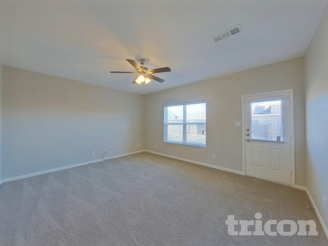 1010 Stanwyck Ave in Duncanville, TX - Building Photo - Building Photo