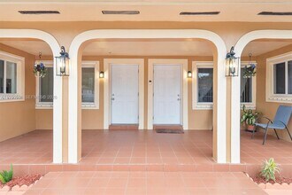 934 E 22nd St in Hialeah, FL - Building Photo - Building Photo