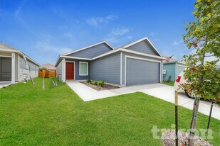 811 Ponderosa Ln in Princeton, TX - Building Photo