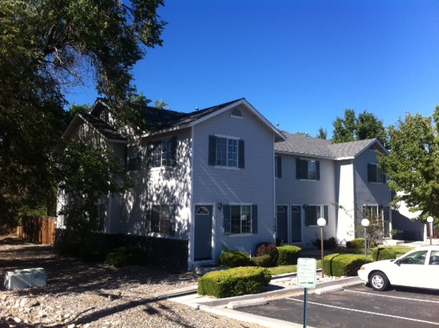 Willow Tree townhomes in Carson City, NV - Building Photo - Building Photo