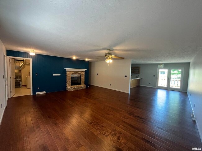 205 Appomattox Dr in Springfield, IL - Building Photo - Building Photo