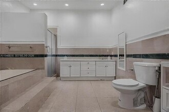 10351 SW 49th St in Miami, FL - Building Photo - Building Photo