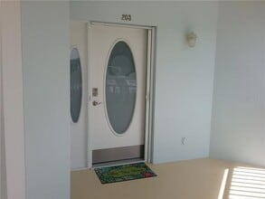 293 Hidden Bay Dr, Unit 203 in Osprey, FL - Building Photo - Building Photo