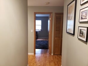 1002 Castilian Ct, Unit 206 in Glenview, IL - Building Photo - Building Photo