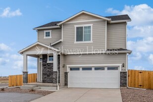9446 Yampa Ct in Commerce City, CO - Building Photo