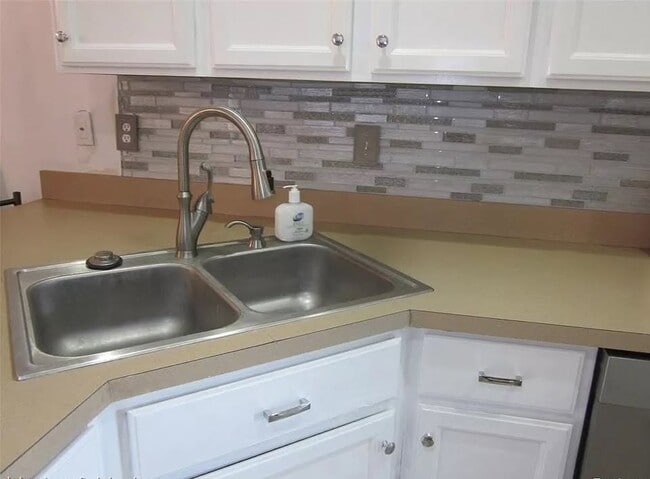 59 Vroom St in Jersey City, NJ - Building Photo - Building Photo