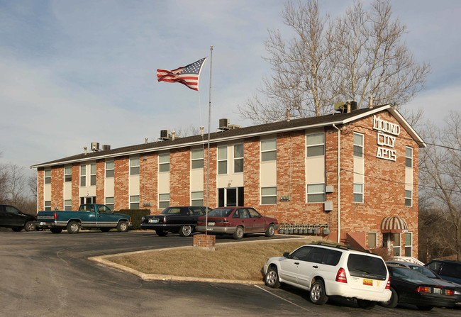 Mound City Apartments in Riverside, MO - Building Photo - Building Photo