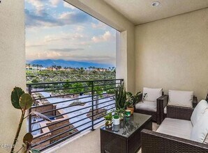 799 Highline Way in Upland, CA - Building Photo - Building Photo