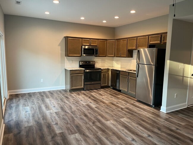 1221 Lockewood Dr in Lynchburg, VA - Building Photo - Building Photo