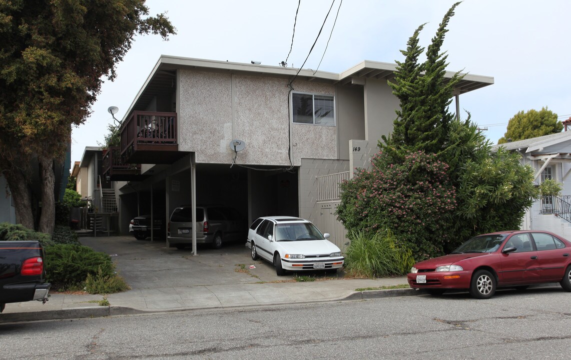 149 Santa Helena Ave in Millbrae, CA - Building Photo
