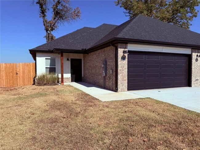22 E Retriever St in Farmington, AR - Building Photo - Building Photo