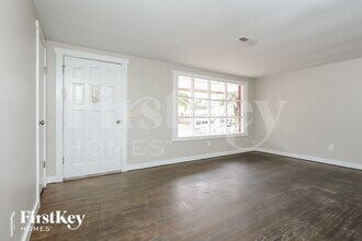 4715 Glenn St in North Charleston, SC - Building Photo - Building Photo