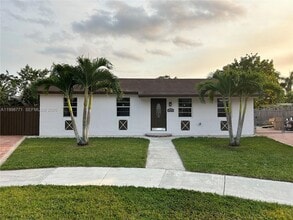 1666 SW 3rd Ct in Homestead, FL - Building Photo - Building Photo