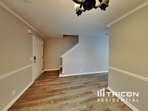 7120 Commonwealth Cir in Nashville, TN - Building Photo - Building Photo